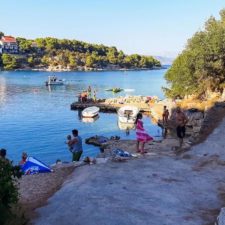 Family Friendly House With A Swimming Pool Basina, Hvar - 23475