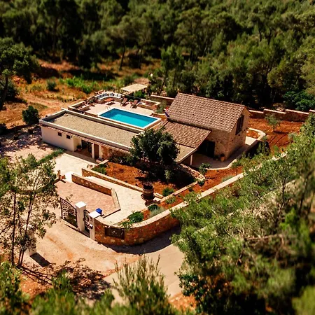 Family Friendly House With A Swimming Pool Basina, Hvar - 23475 Vrbanj